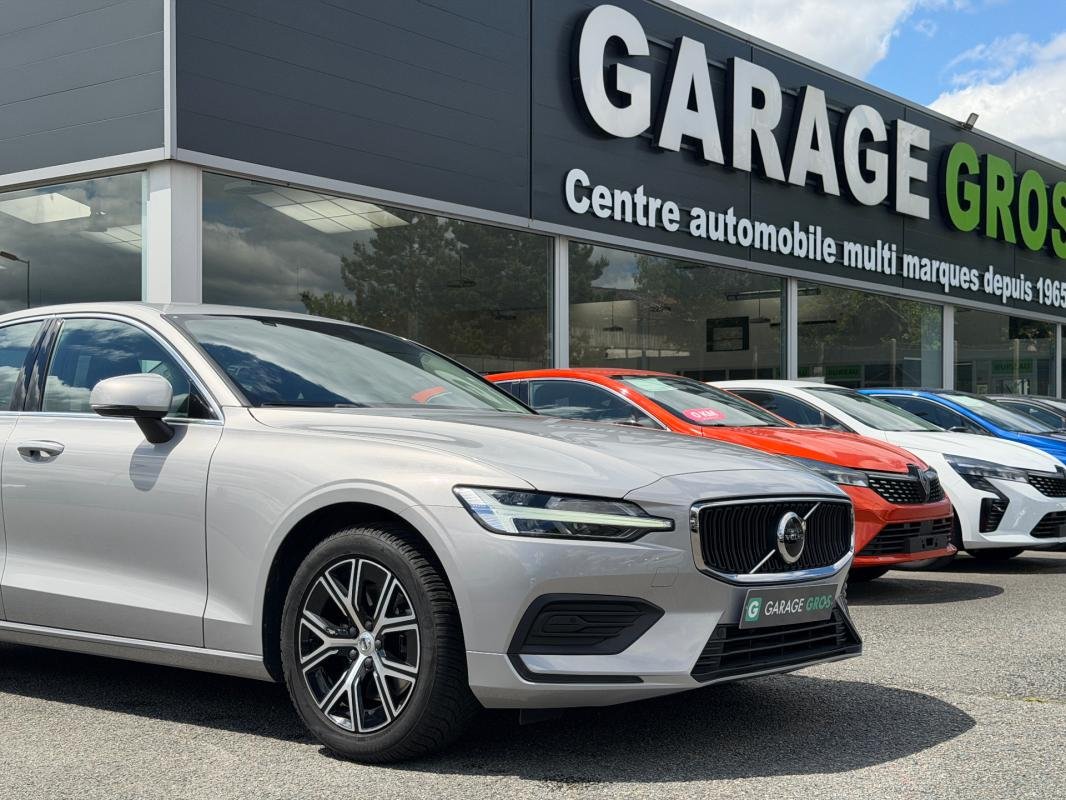 Volvo S60 - Photo 31