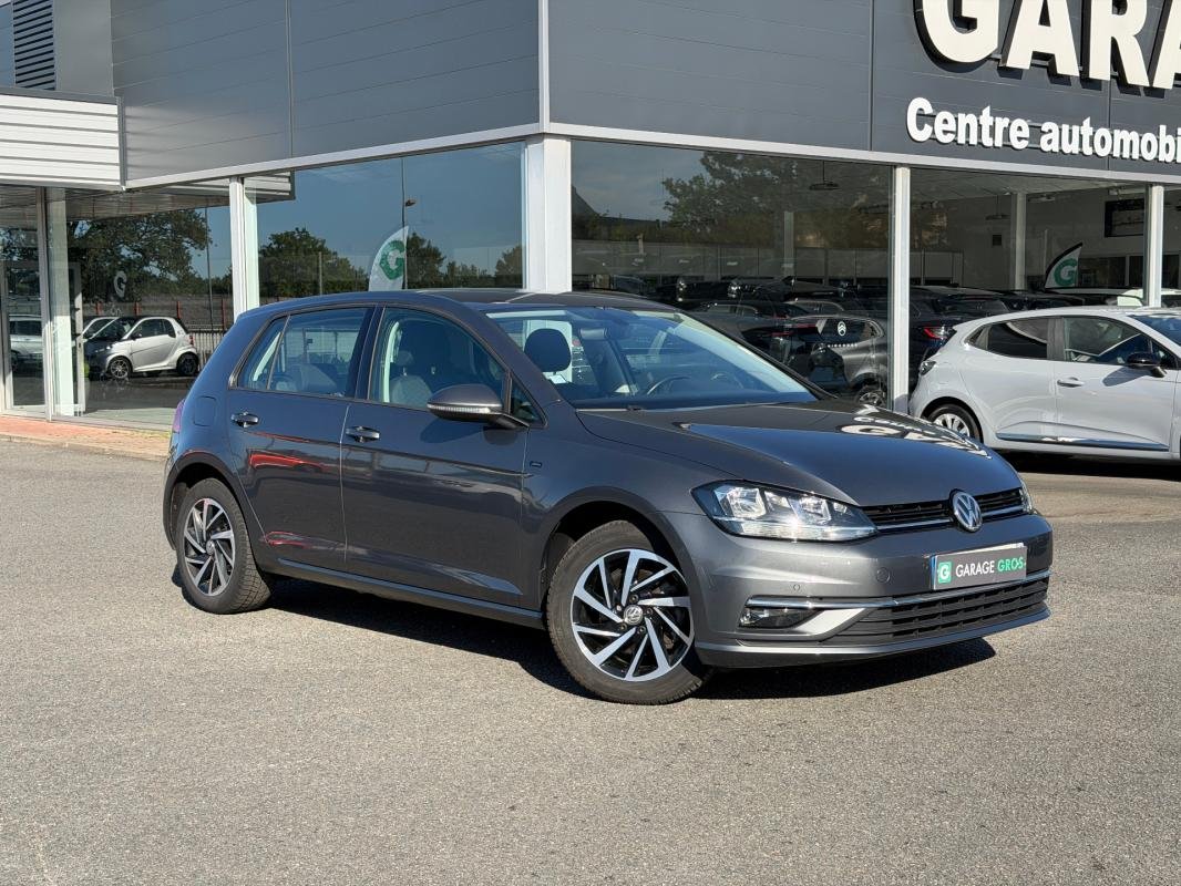 Volkswagen Golf - Photo 1