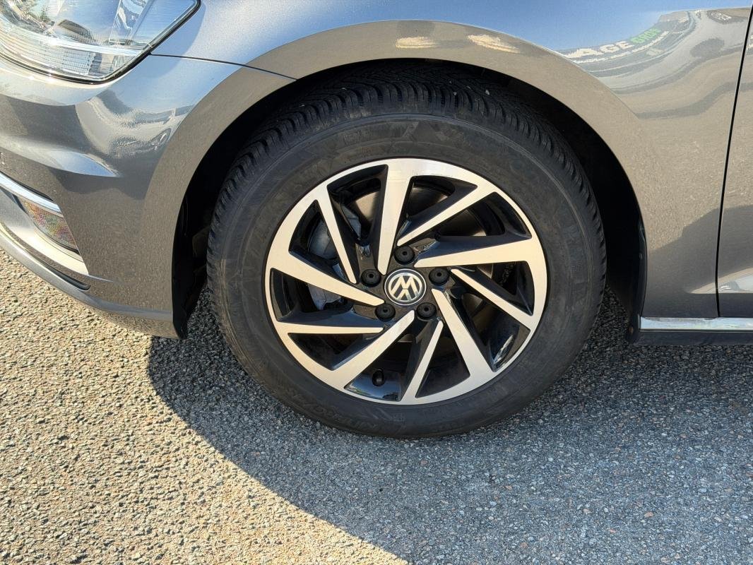 Volkswagen Golf - Photo 24