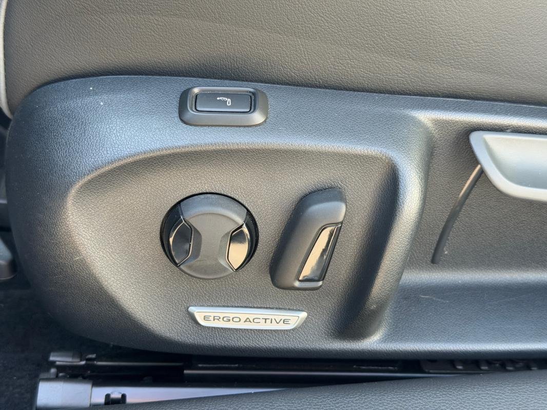 Volkswagen Passat - Photo 11