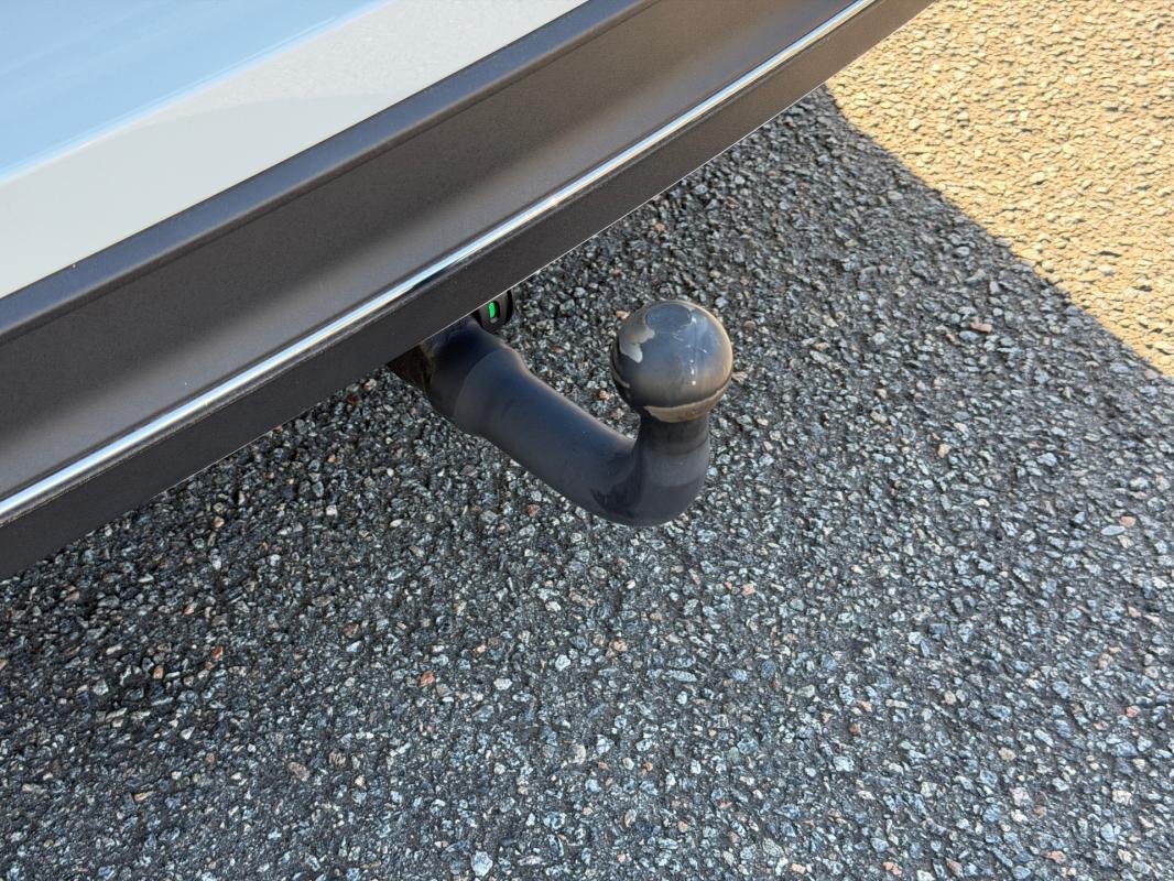 Volkswagen Passat - Photo 21