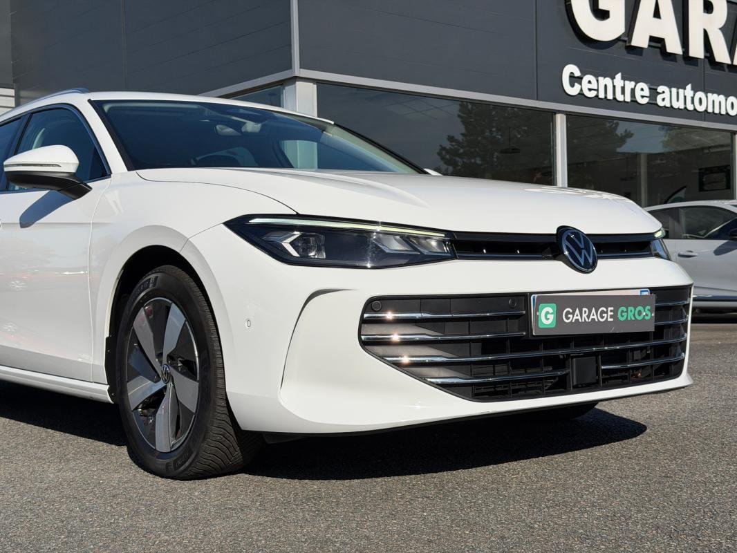Volkswagen Passat - Photo 26