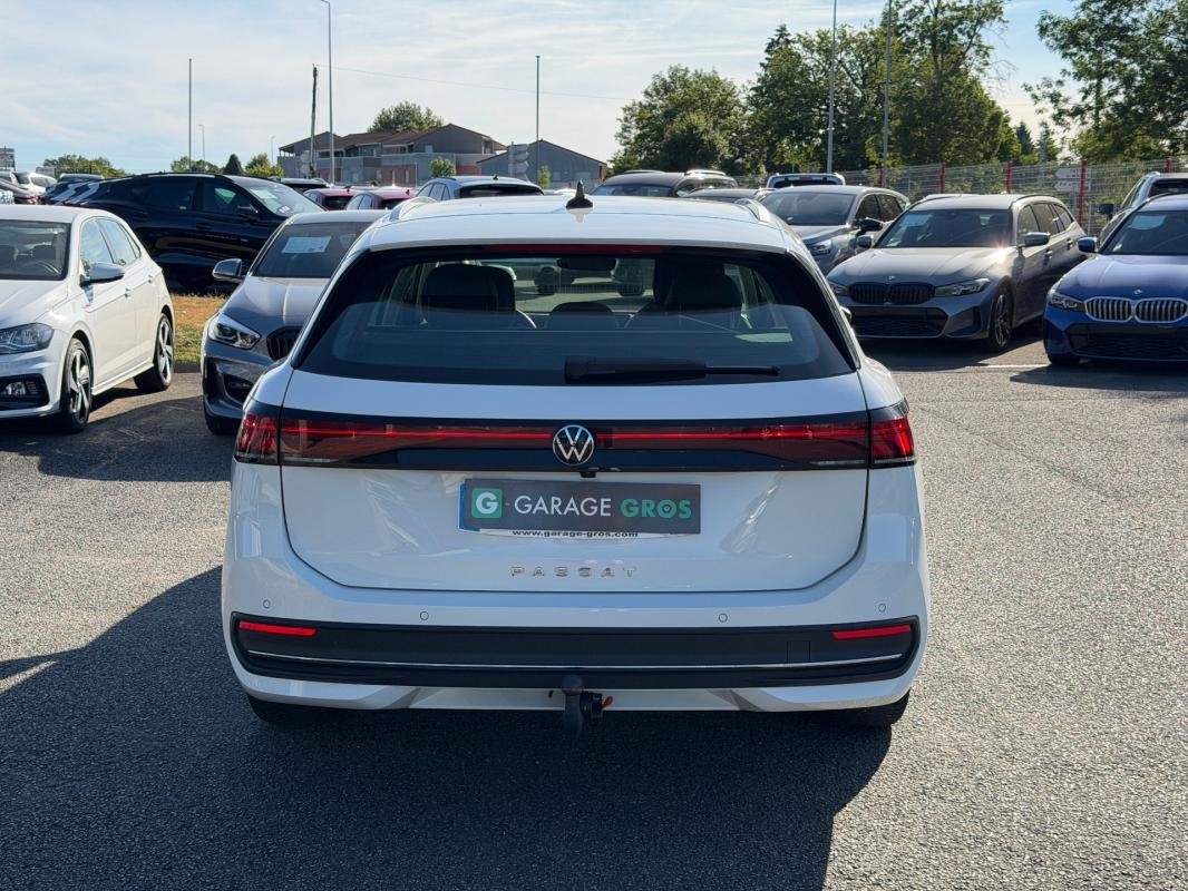 Volkswagen Passat - Photo 5