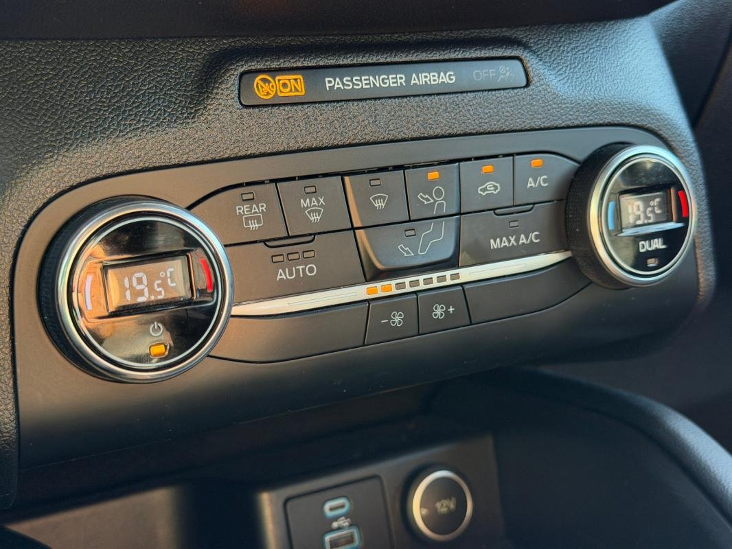 Ford Kuga - Photo 14