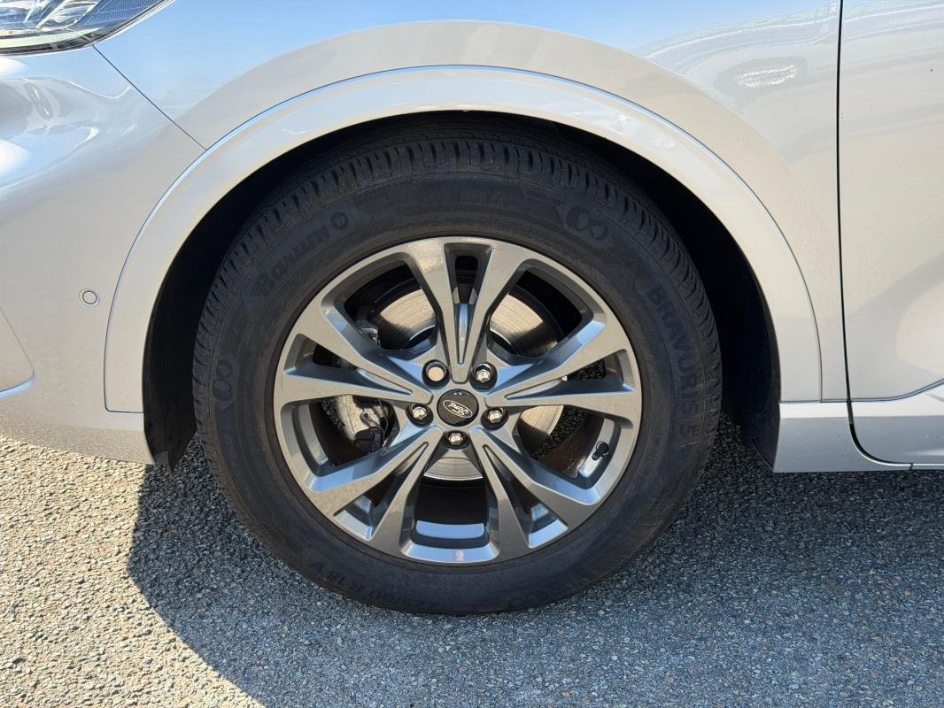 Ford Kuga - Photo 25