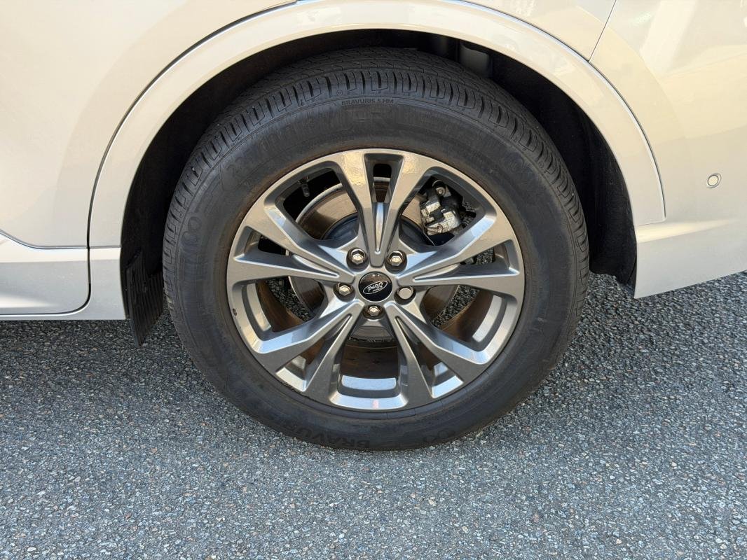 Ford Kuga - Photo 26