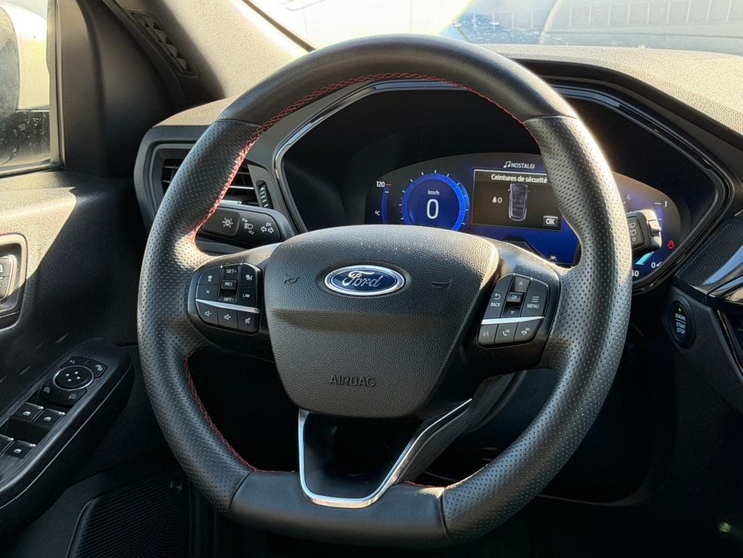 Ford Kuga - Photo 8