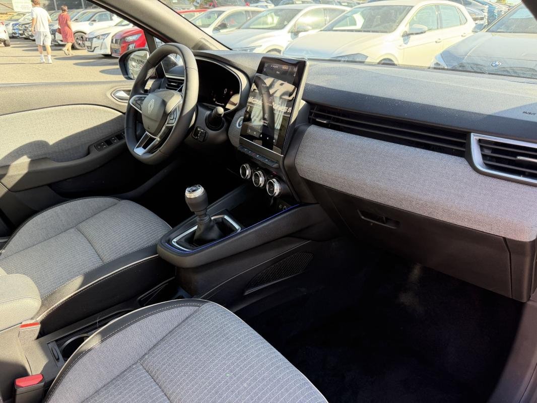 Renault Clio - Photo 18