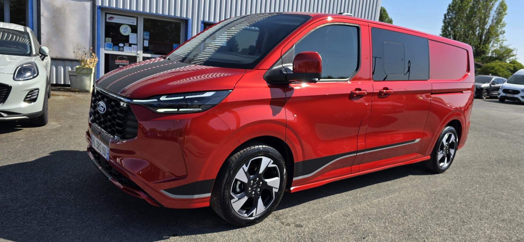 Ford Transit Custom - Photo 1