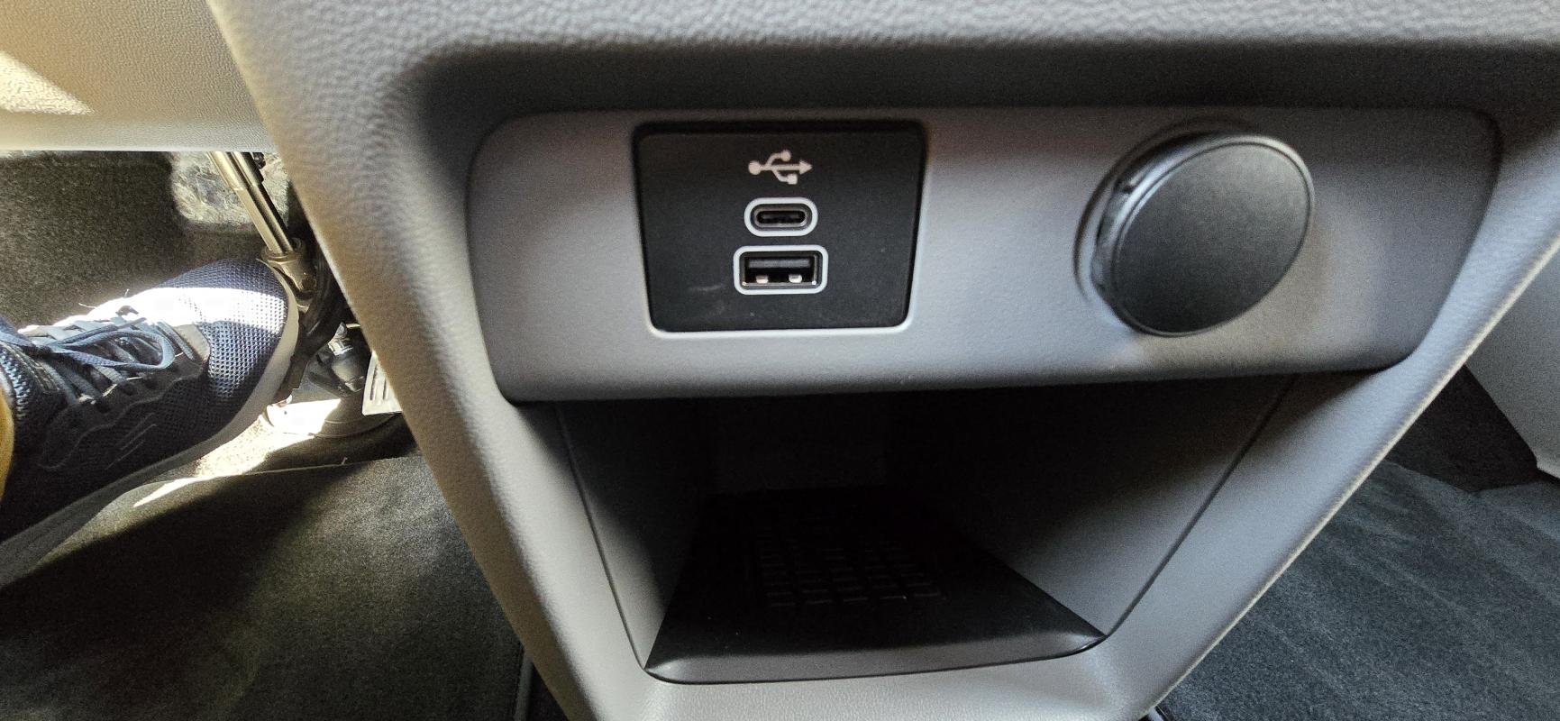 Ford Transit Custom - Photo 27