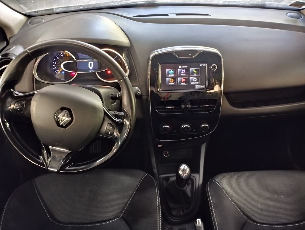 Renault Clio - Photo 3