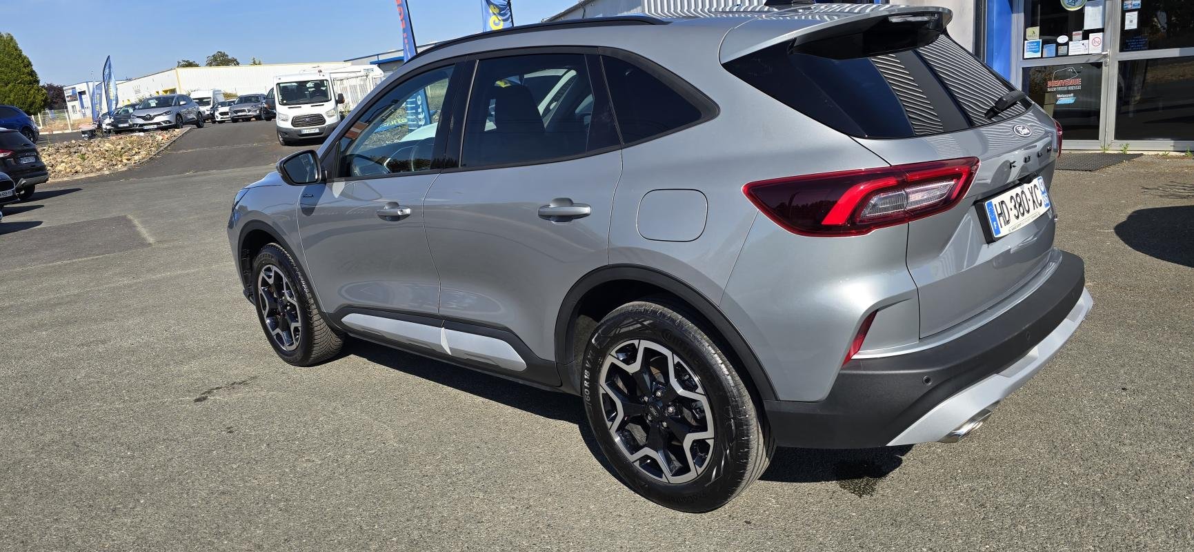 Ford Kuga - Photo 2