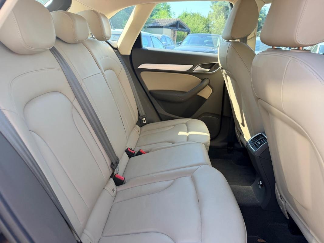 Audi Q3 - Photo 12