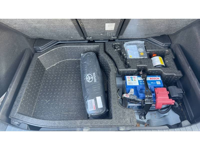 Toyota Corolla - Photo 15