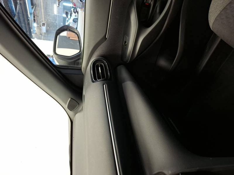 Toyota Yaris - Photo 24