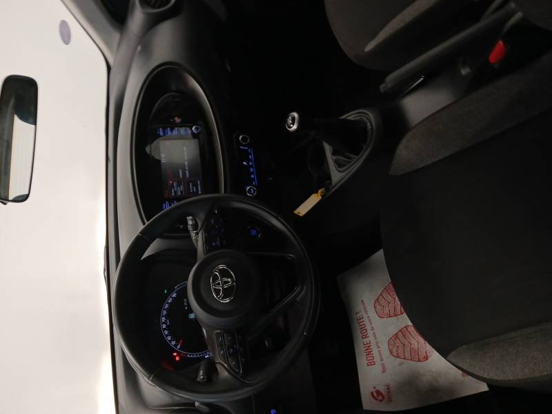 Toyota aygo x - Photo 11