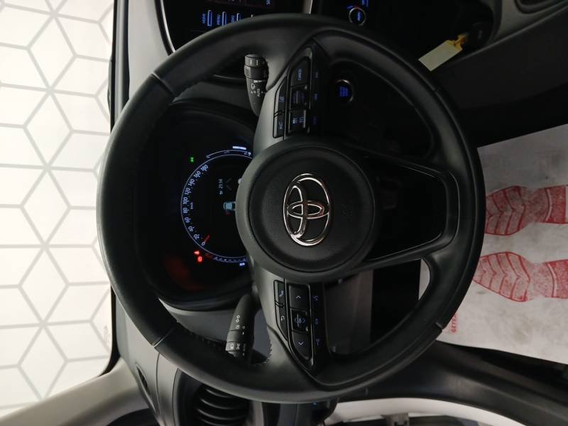 Toyota aygo x - Photo 21