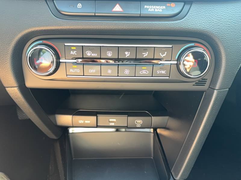 Kia CEED - Photo 30