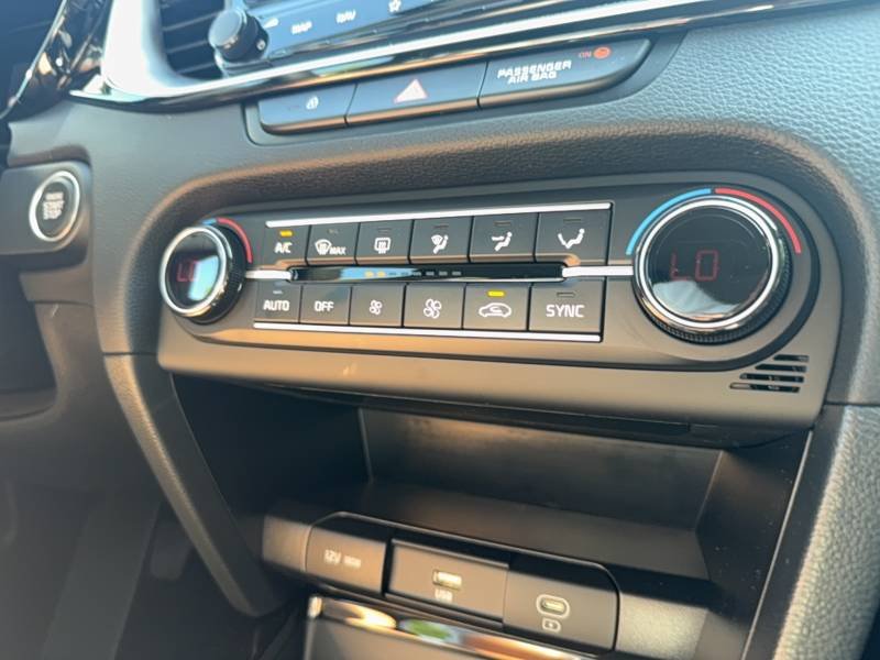 Kia CEED - Photo 31