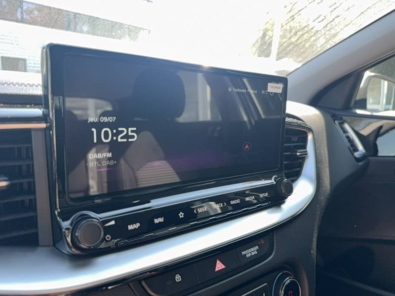 Kia CEED - Photo 33