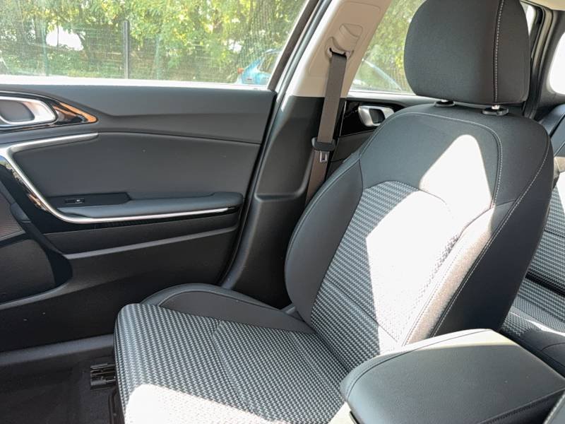 Kia CEED - Photo 47