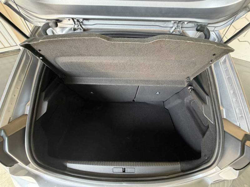 Peugeot 208 - Photo 14