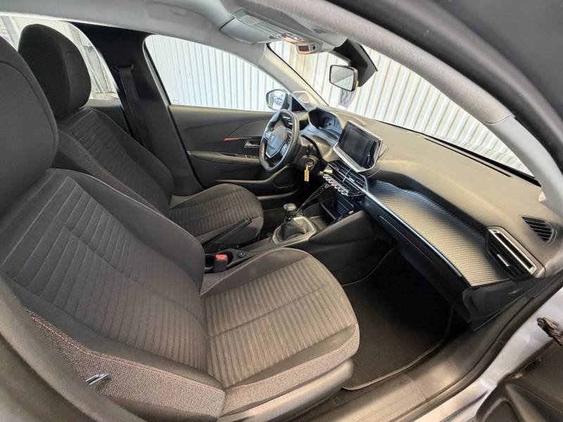 Peugeot 208 - Photo 17
