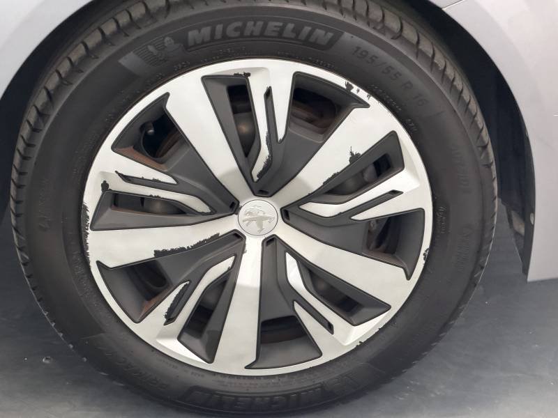 Peugeot 208 - Photo 19