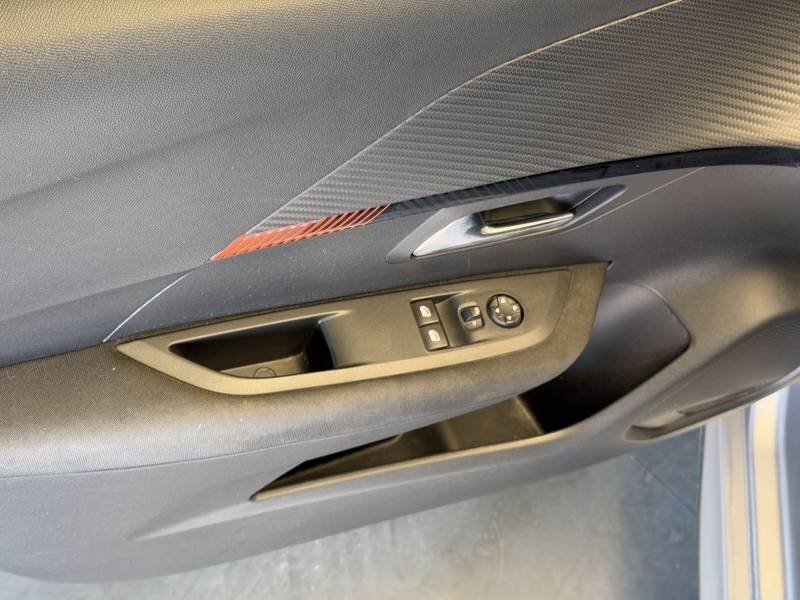 Peugeot 208 - Photo 40