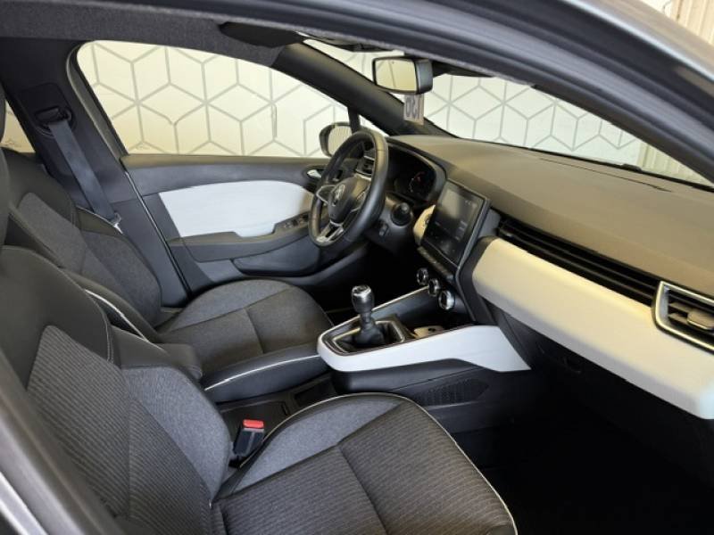 Renault Clio - Photo 17