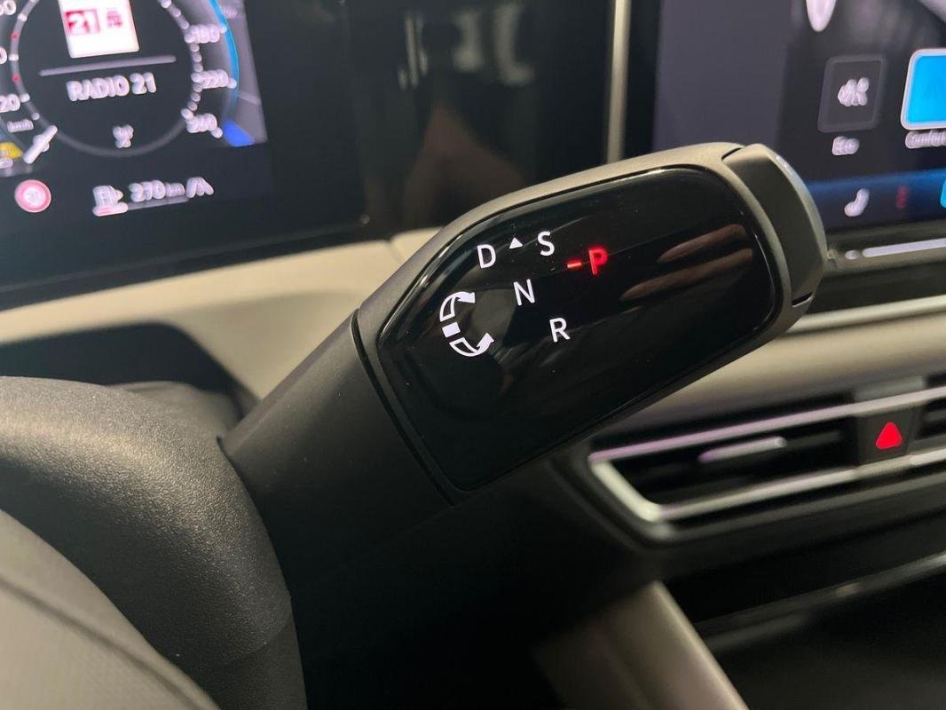 Volkswagen Tiguan - Photo 11