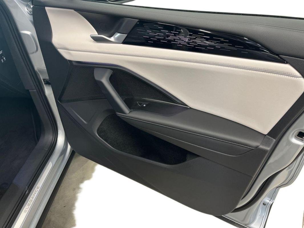 Volkswagen Tiguan - Photo 15