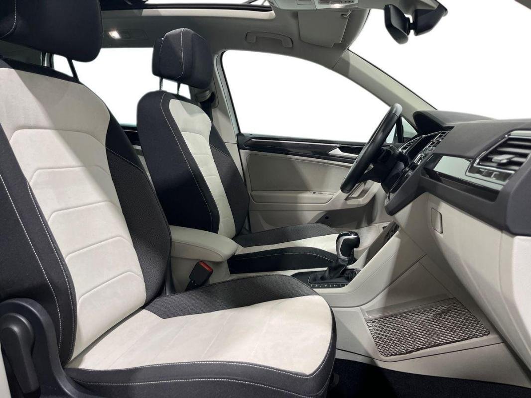 Volkswagen Tiguan - Photo 13