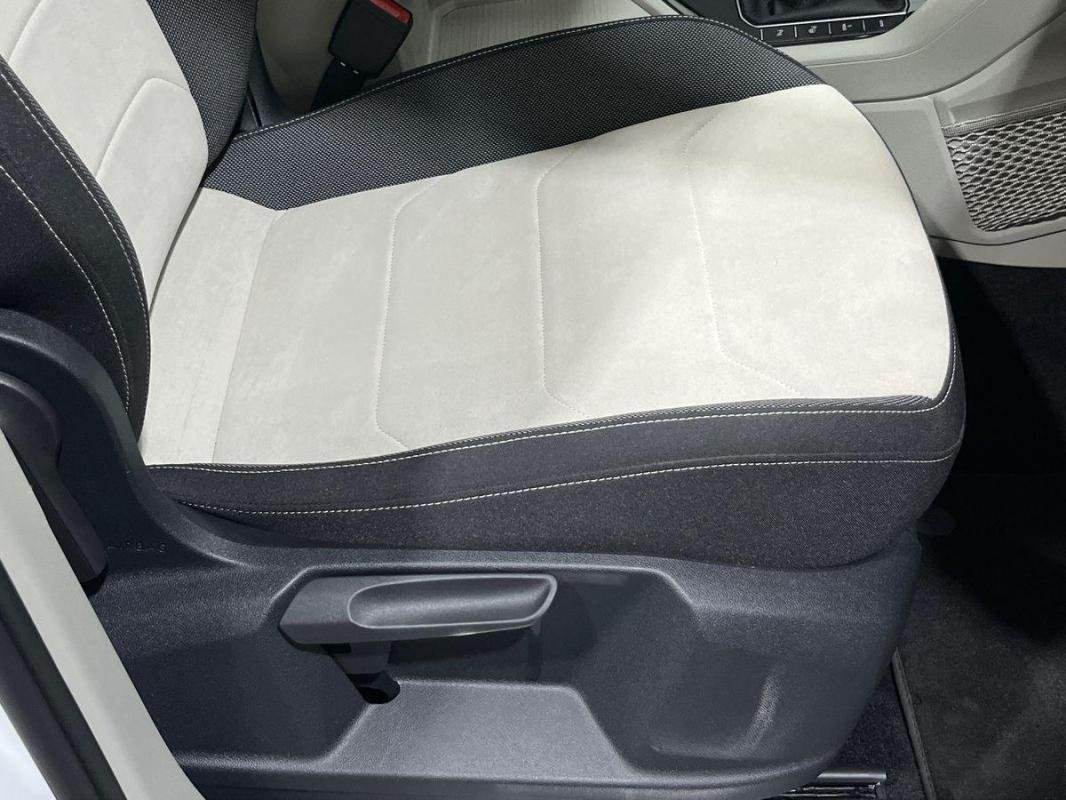Volkswagen Tiguan - Photo 14