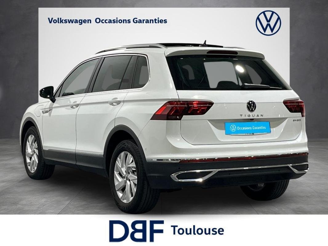 Volkswagen Tiguan - Photo 3