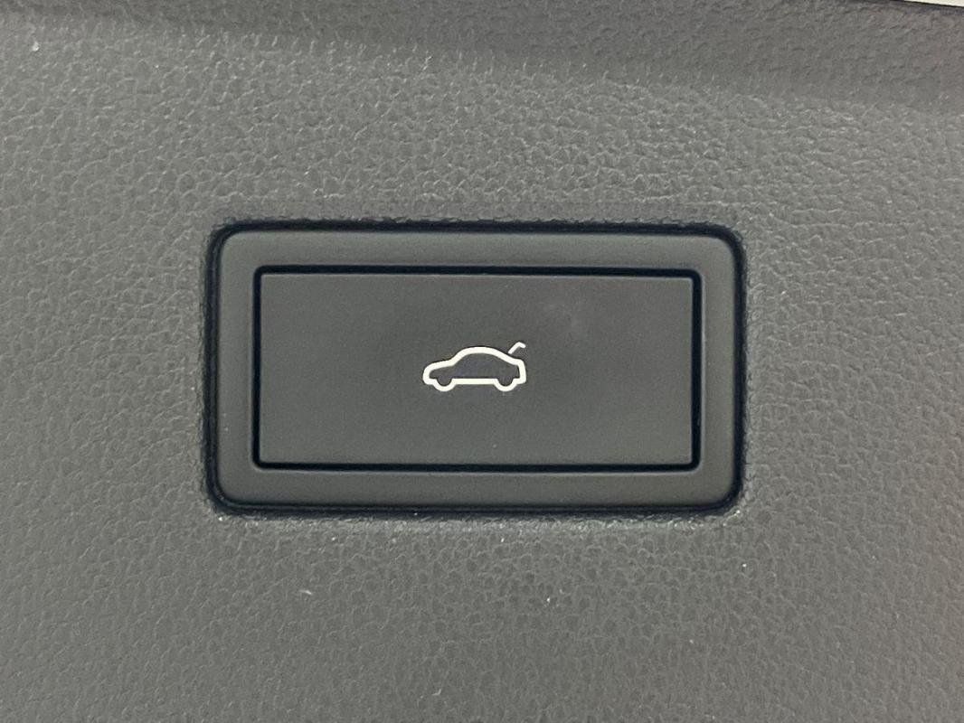 Volkswagen Tiguan - Photo 34