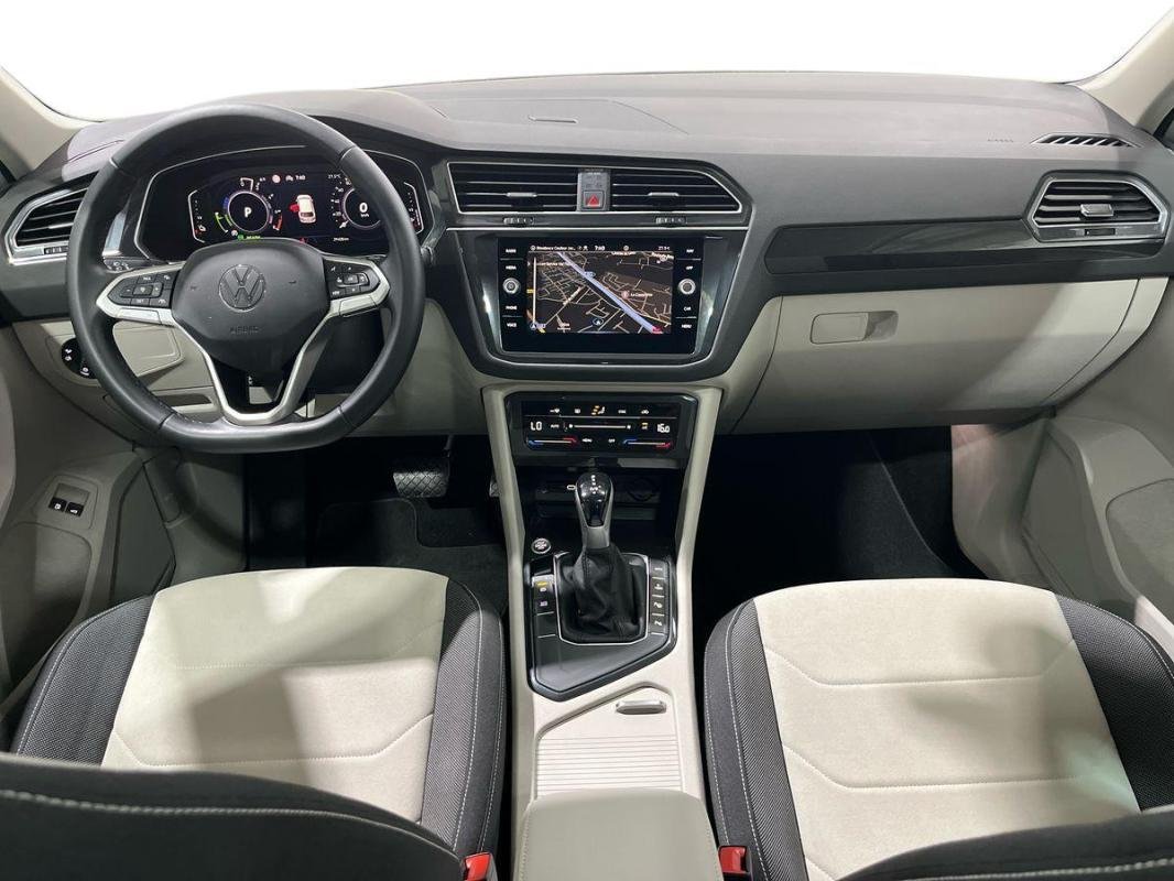 Volkswagen Tiguan - Photo 8