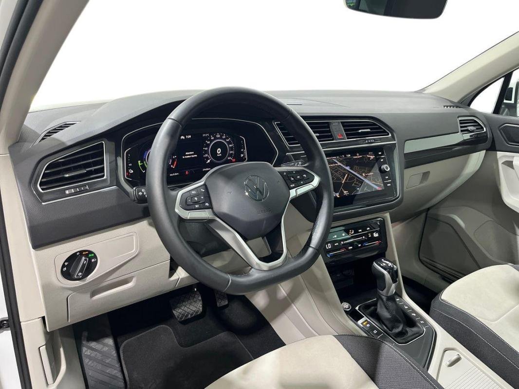 Volkswagen Tiguan - Photo 9