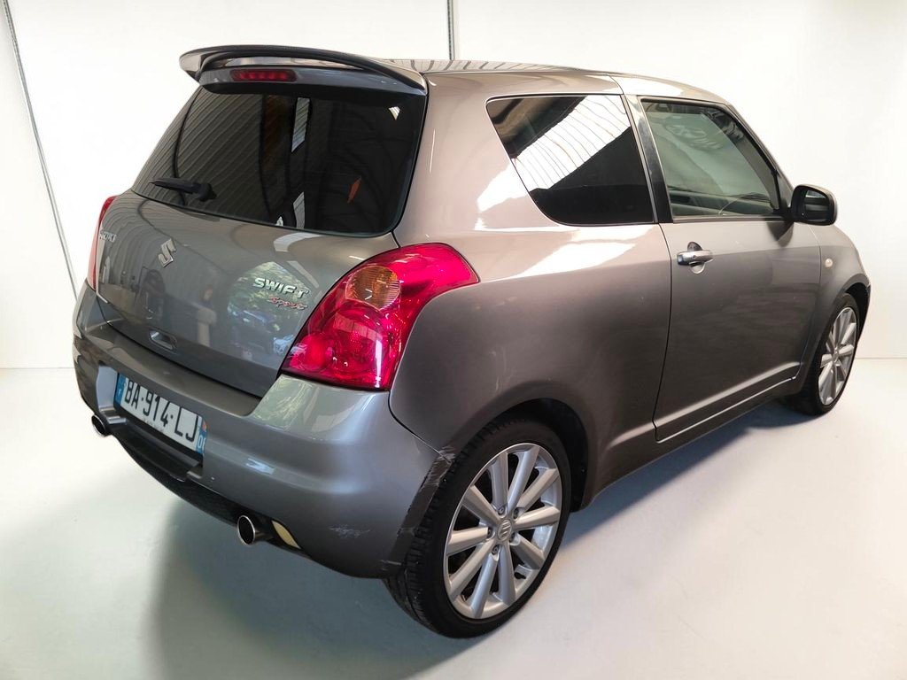 Suzuki Swift - Photo 2