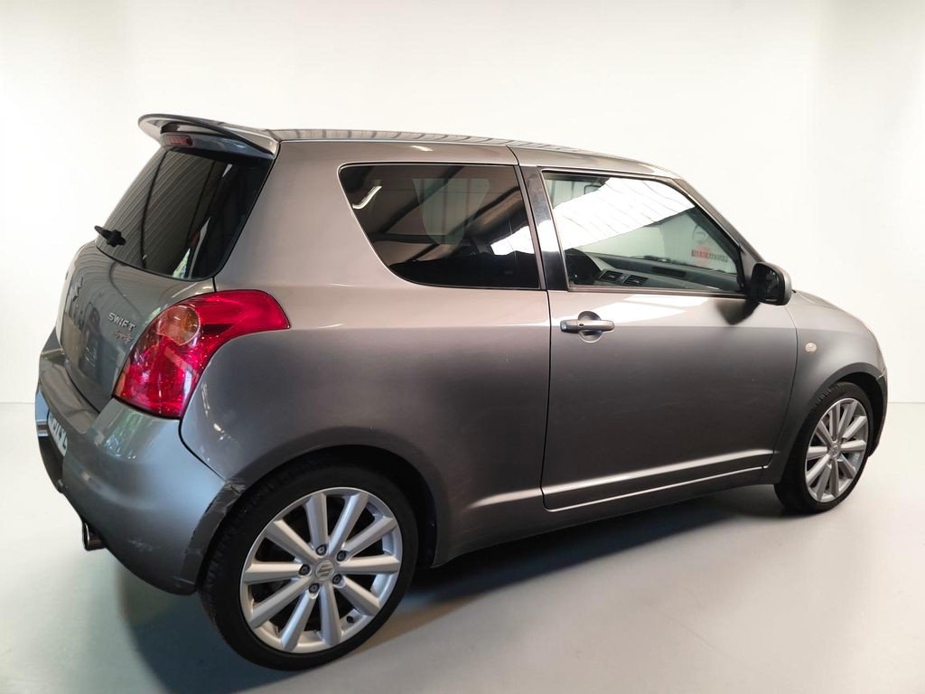 Suzuki Swift - Photo 7