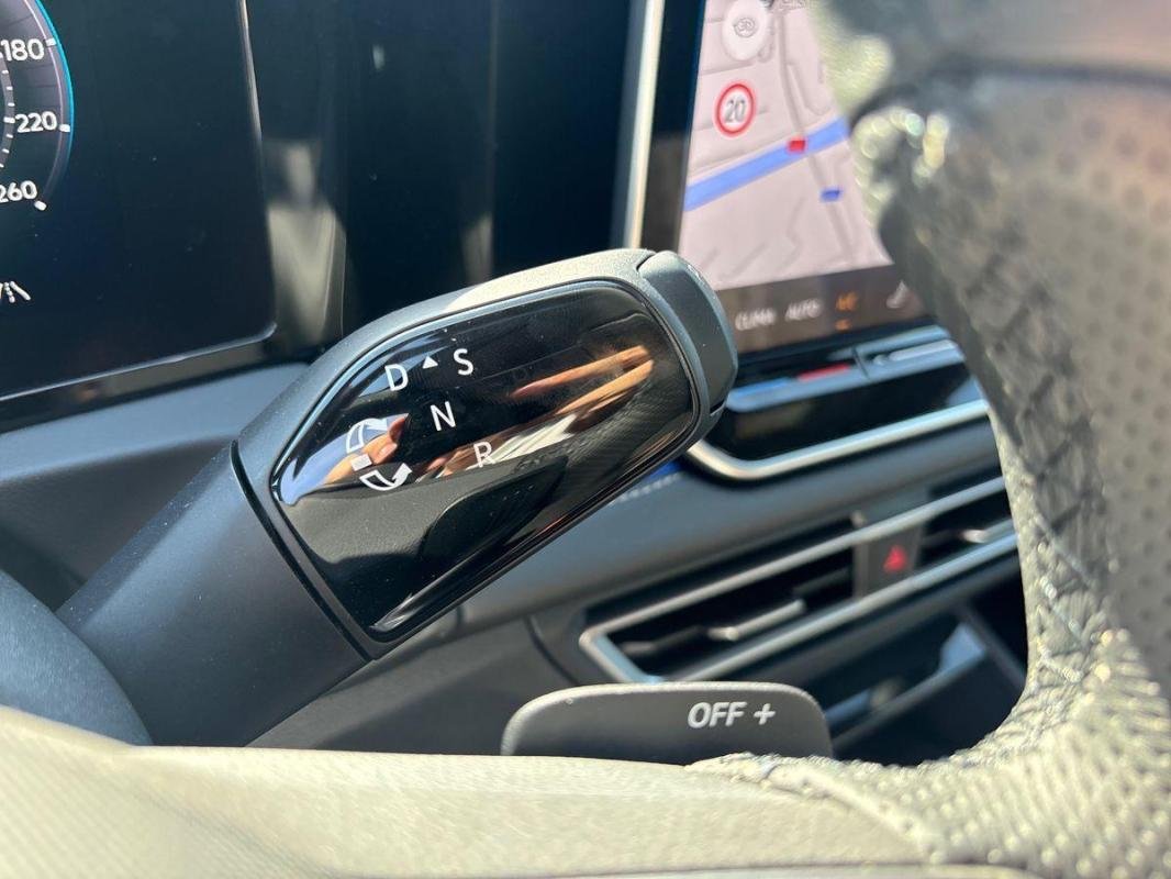 Volkswagen Tiguan - Photo 11