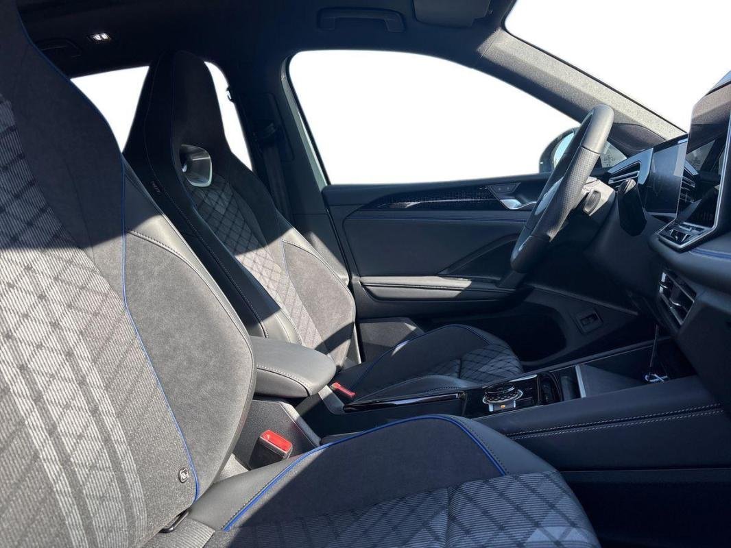 Volkswagen Tiguan - Photo 13