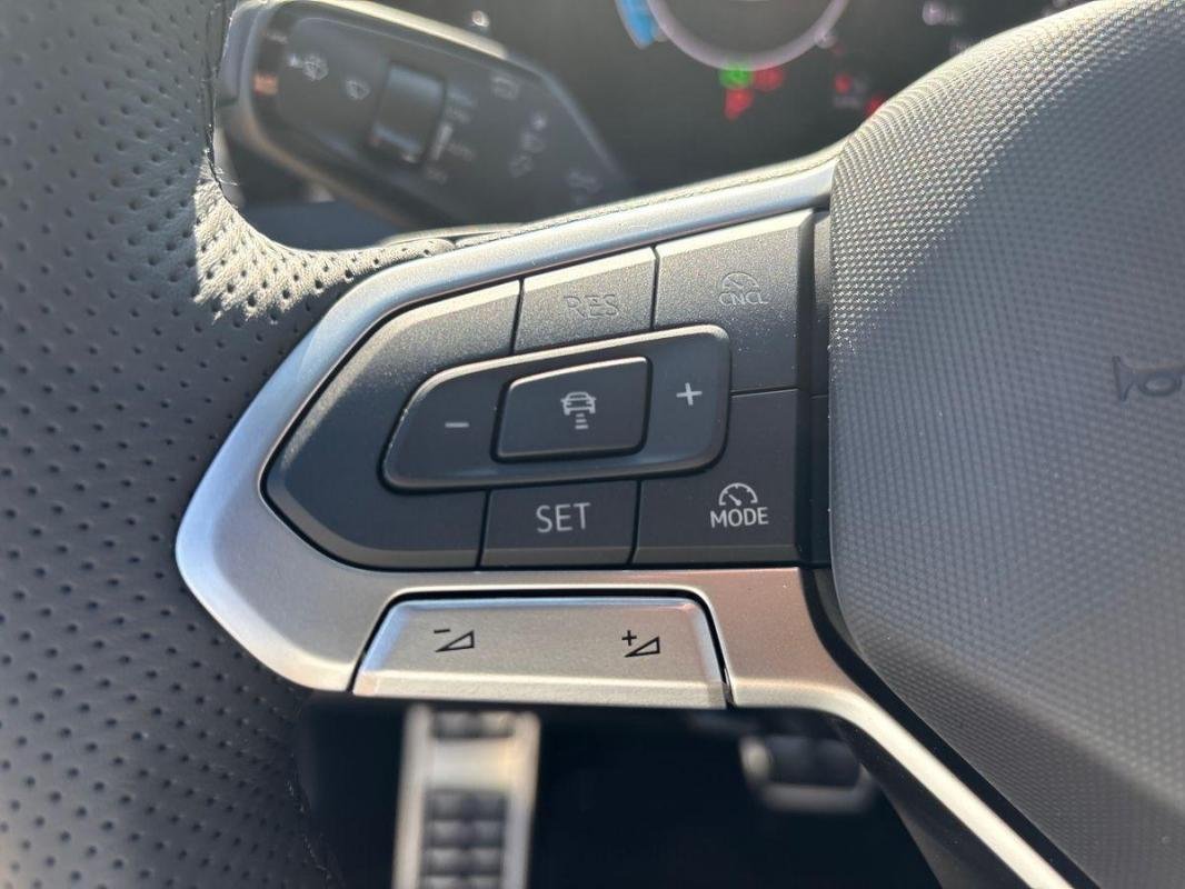 Volkswagen Tiguan - Photo 21