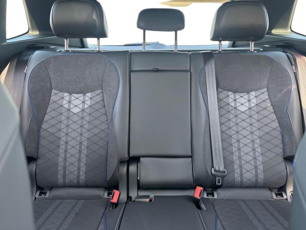 Volkswagen Tiguan - Photo 22