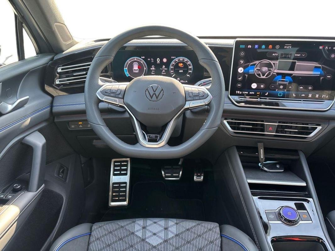 Volkswagen Tiguan - Photo 24