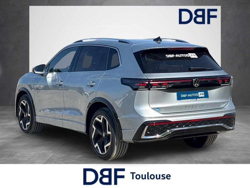 Volkswagen Tiguan - Photo 3