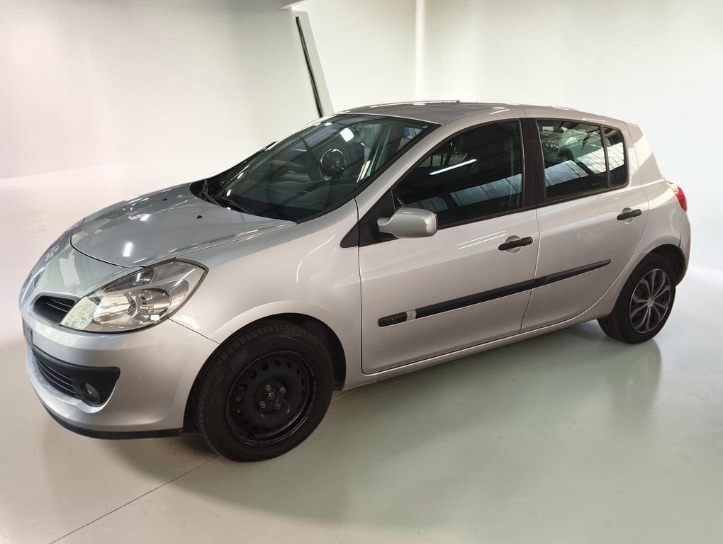 Renault Clio - Photo 6