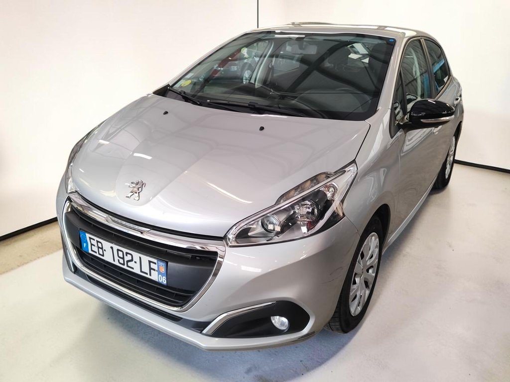 Peugeot 208 - Photo 1