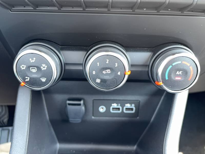Renault Clio - Photo 21