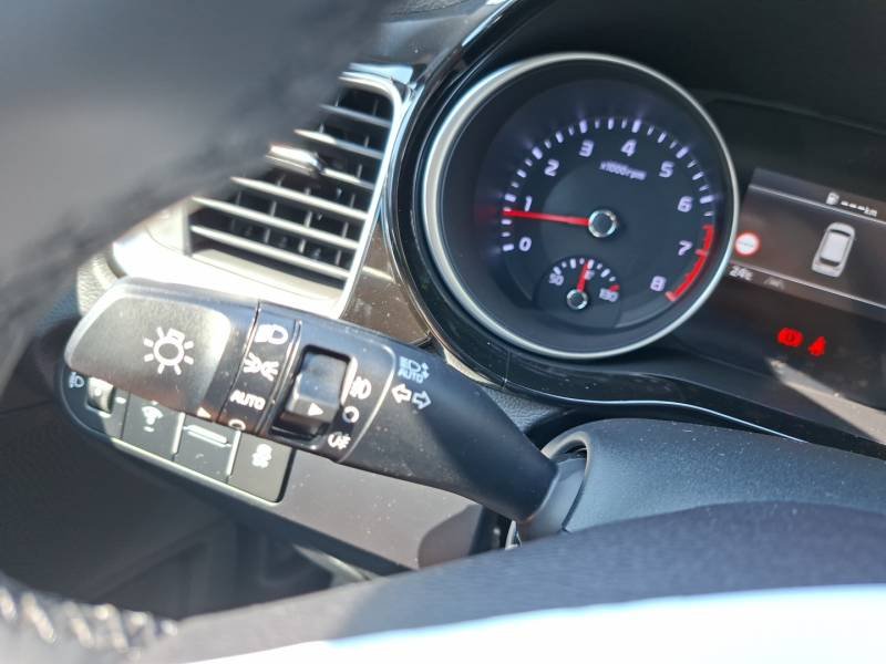 Kia CEED - Photo 27